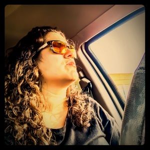 Meet your Posher, Karola